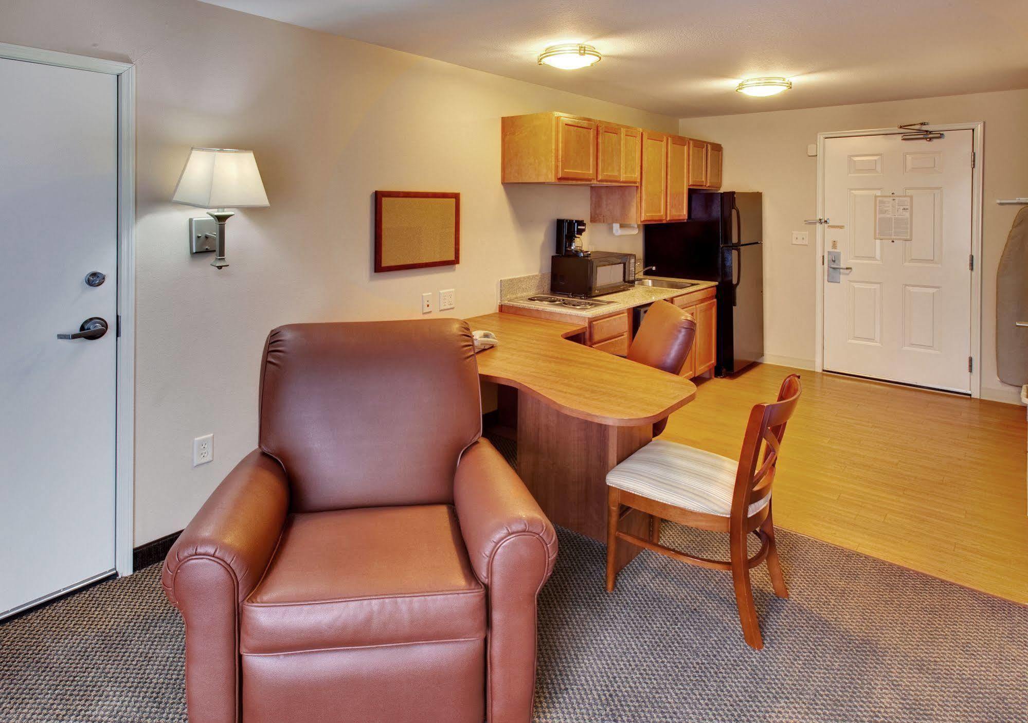 Candlewood Suites Lincoln By Ihg Phòng bức ảnh