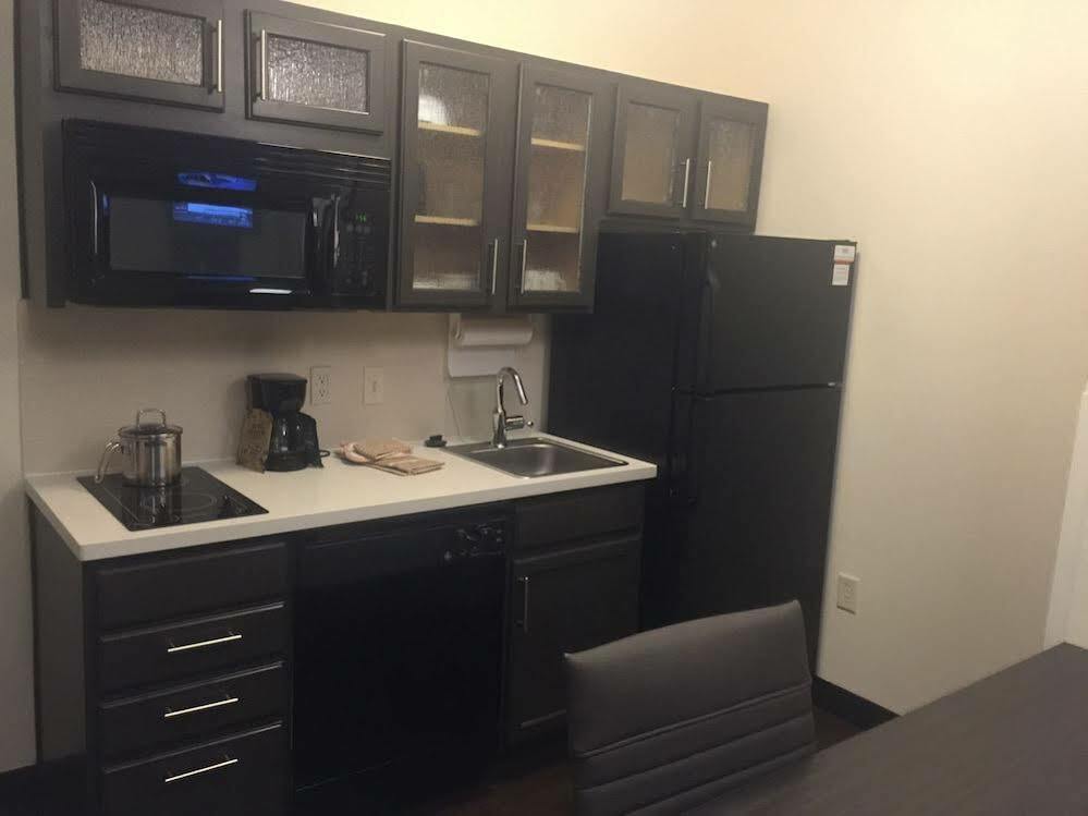 Candlewood Suites Lincoln By Ihg Ngoại thất bức ảnh
